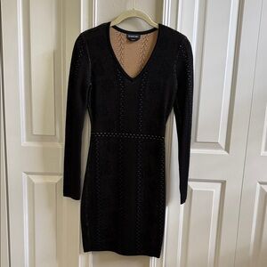 bebe Black V-Neck Long Sleeve Dress